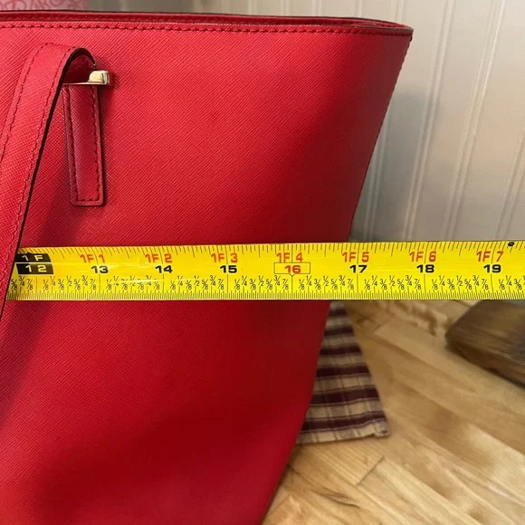 Kate Spade Tote - Picture 10 of 14